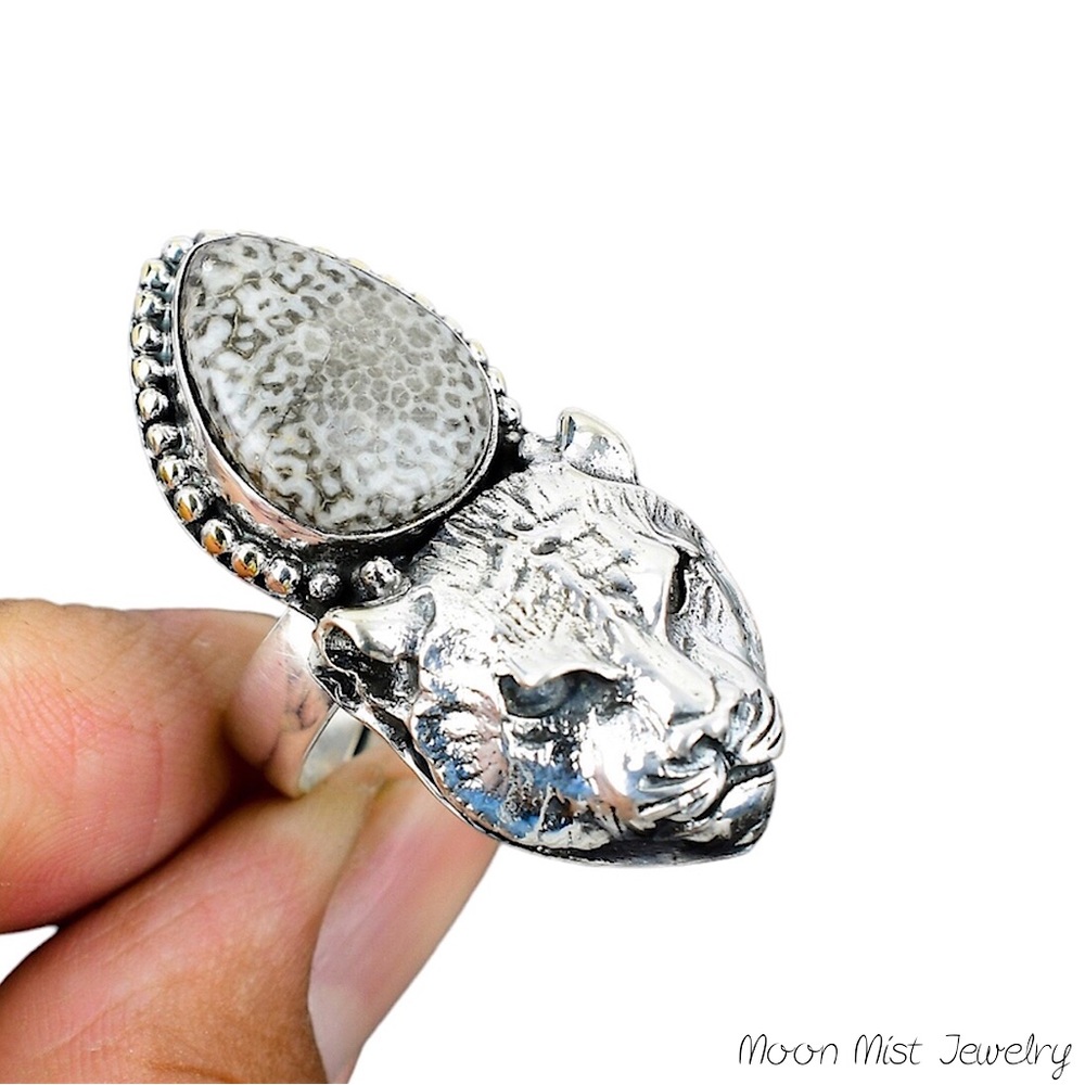 Stingray coral ring